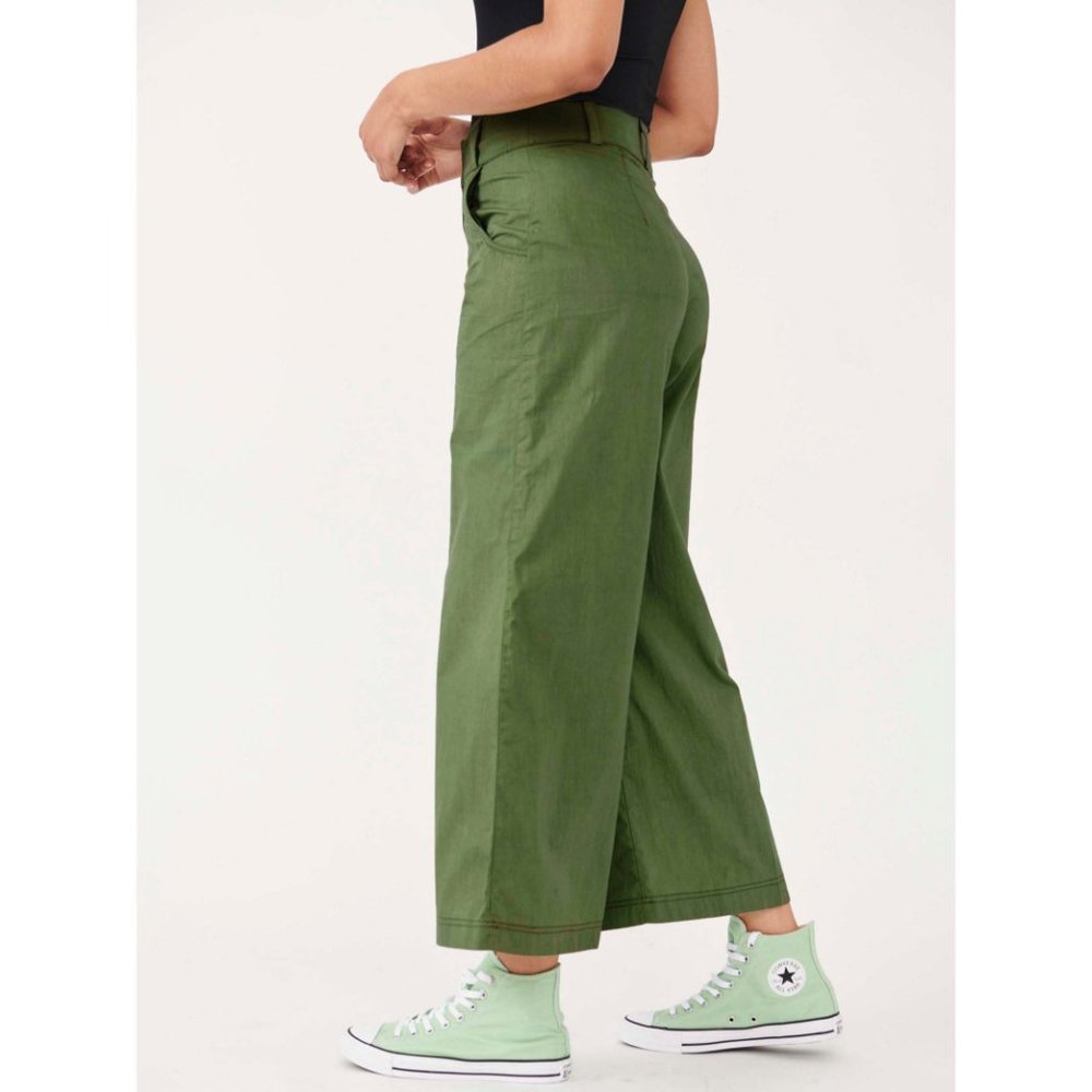 đLAST CHANCEđ NWT Free People Menorca Cropped Solid Pant / Forest Glen - Picture 3 of 7